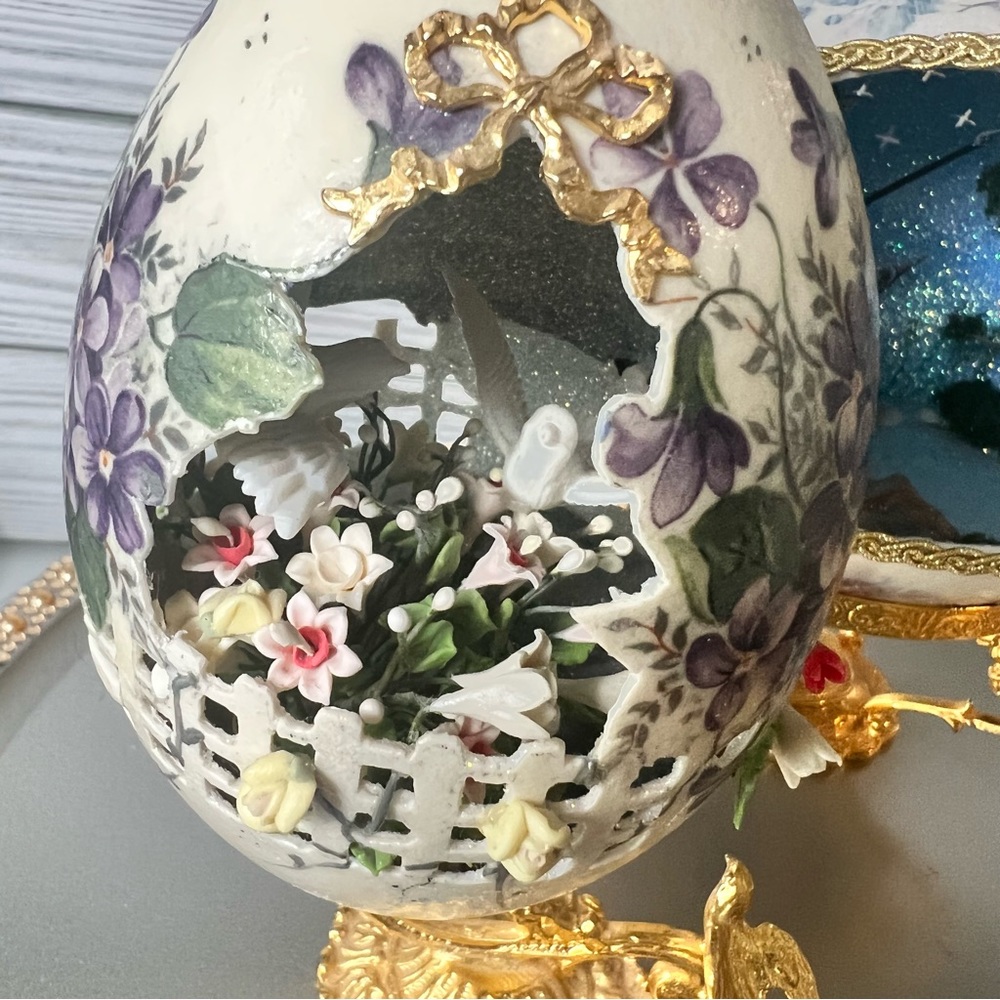 Vintage 3 Easter Egg Carving 3D Victorian Ceramic Faux Gold Stand Floral display - Picture 13 of 17